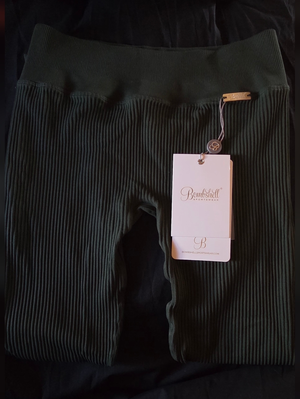 NWT Bombshell Sportswear Green Legging